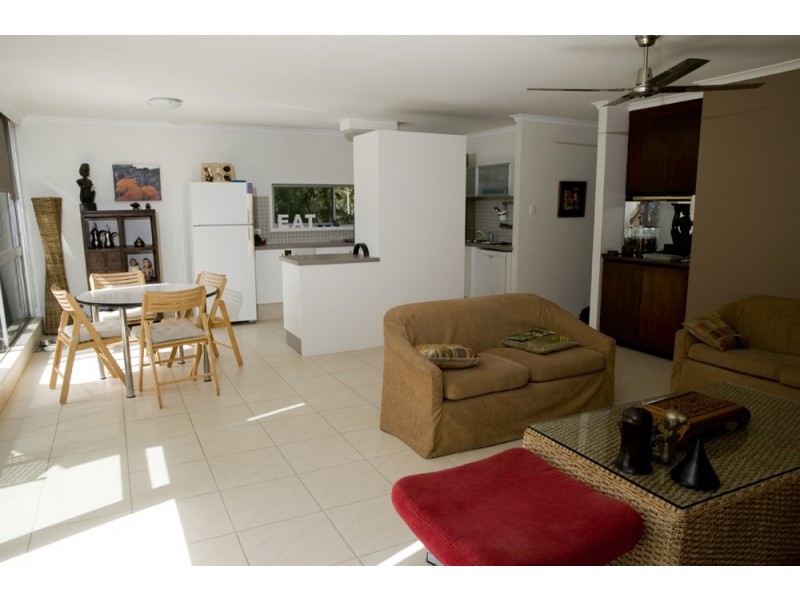 Broadbeach Waters QLD 4218