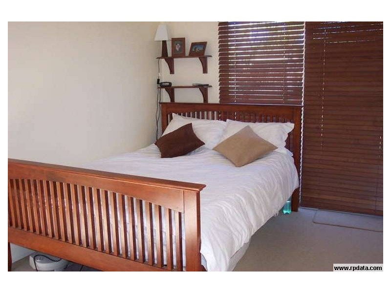 Broadbeach Waters QLD 4218