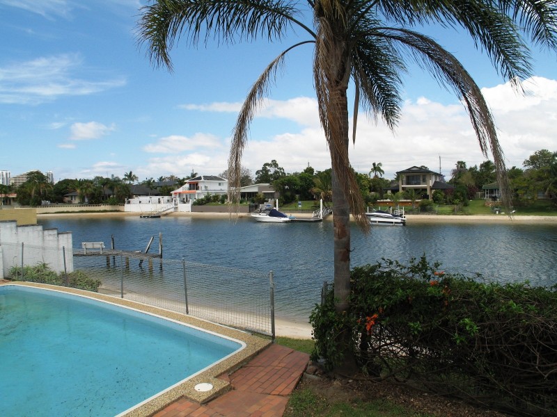 Broadbeach Waters QLD 4218