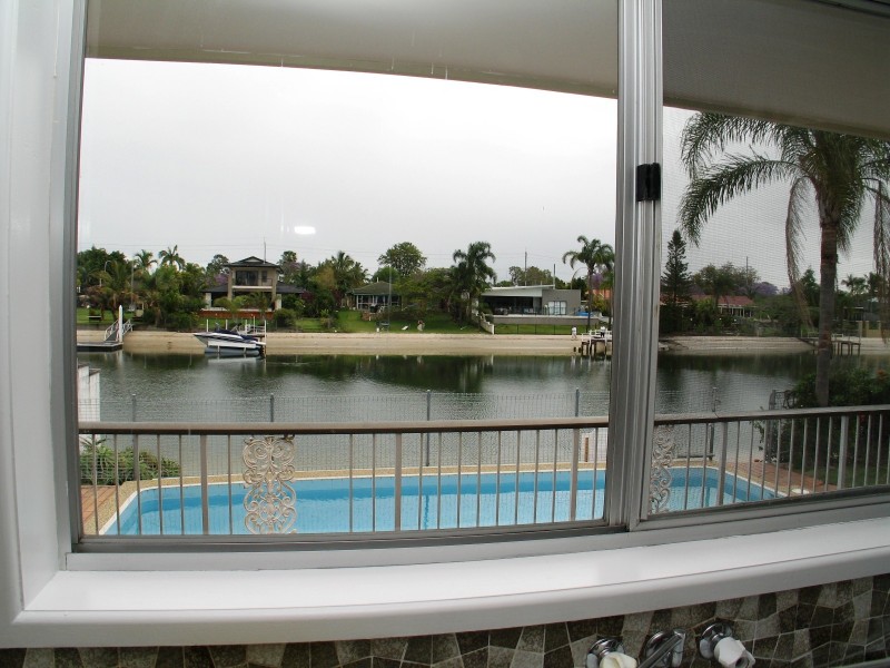 Broadbeach Waters QLD 4218