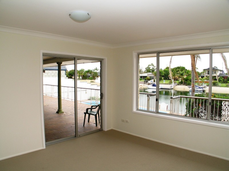 Broadbeach Waters QLD 4218
