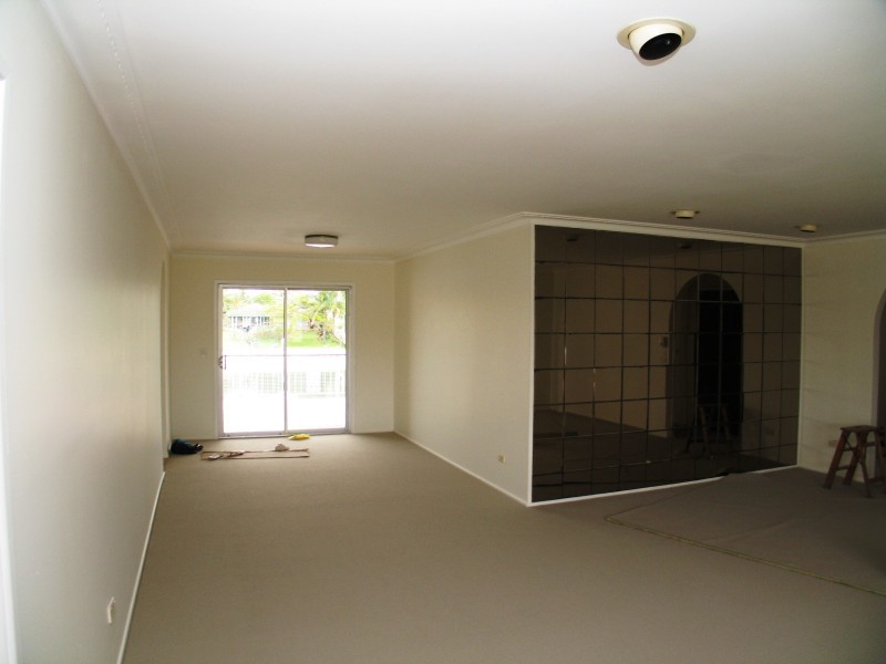 Broadbeach Waters QLD 4218