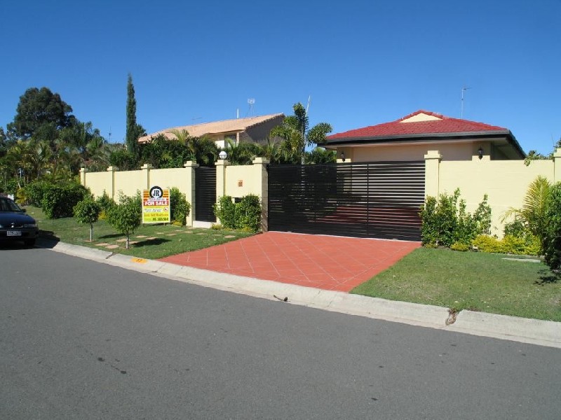 Sigatoka Place, Clear Island Waters QLD 4226