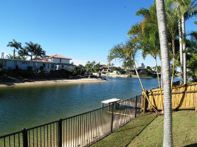 Palmetto, Broadbeach Waters QLD 4218