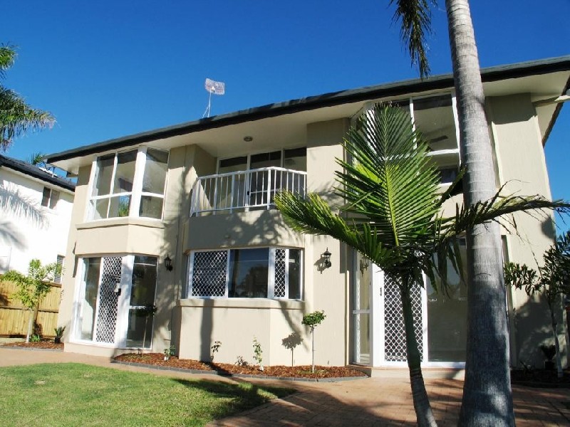 Palmetto, Broadbeach Waters QLD 4218