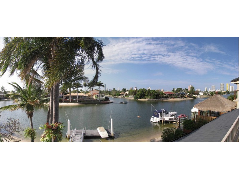 54 Clear Island Road, Broadbeach Waters QLD 4218