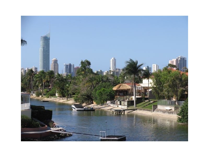 54 Clear Island Road, Broadbeach Waters QLD 4218