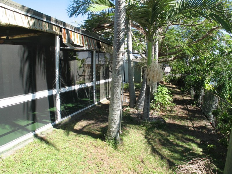 Broadbeach Waters QLD 4218