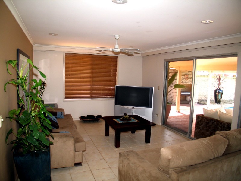 Broadbeach Waters QLD 4218