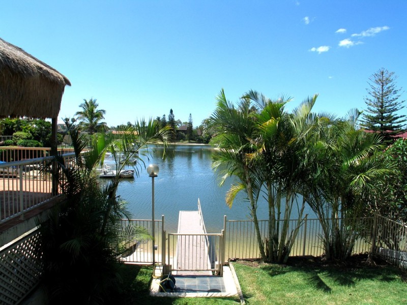 Broadbeach Waters QLD 4218
