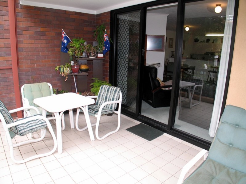 21/3-5 Eady, Broadbeach Waters QLD 4218