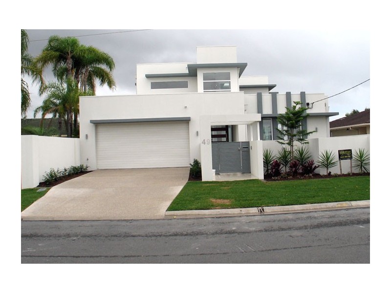 49 Beverley Crescent, Broadbeach Waters QLD 4218