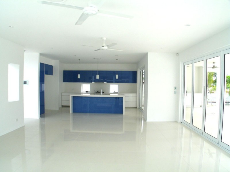 49 Beverley Crescent, Broadbeach Waters QLD 4218