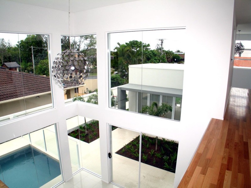 49 Beverley Crescent, Broadbeach Waters QLD 4218