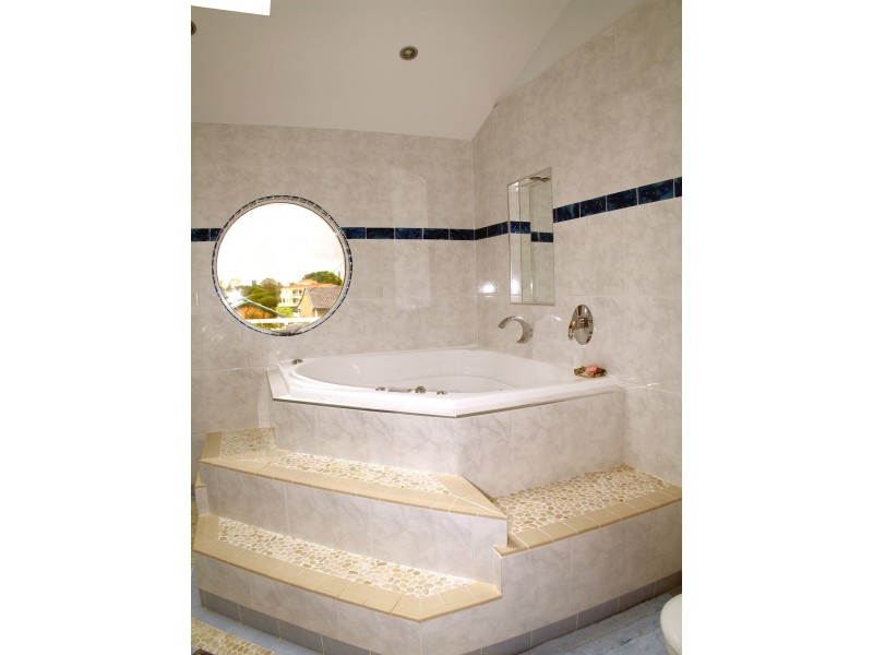 3 Rio Vista Boulevard, Broadbeach Waters QLD 4218