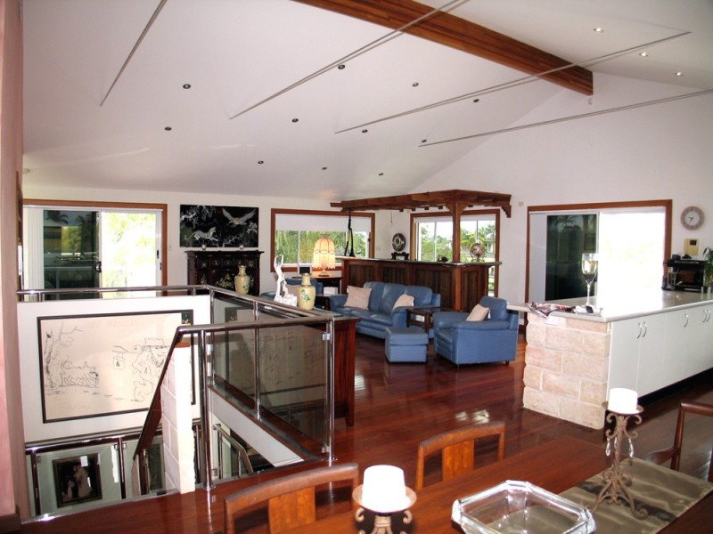 3 Rio Vista Boulevard, Broadbeach Waters QLD 4218