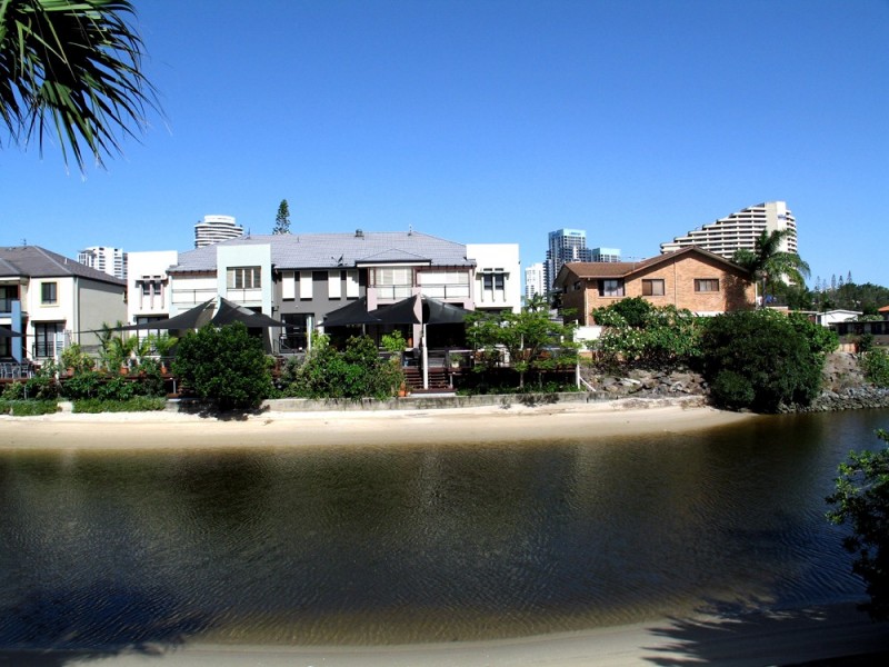 Broadbeach Waters QLD 4218