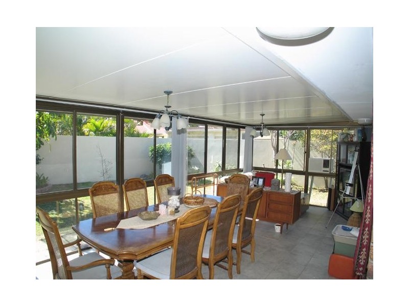 Broadbeach Waters QLD 4218