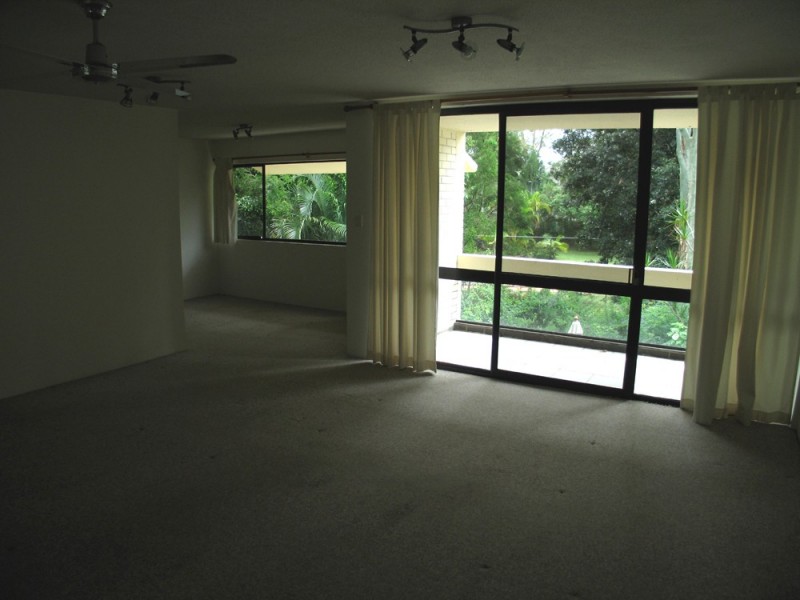 Broadbeach Waters QLD 4218