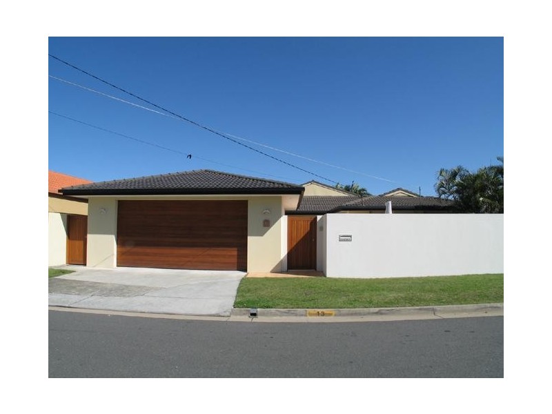 Broadbeach Waters QLD 4218