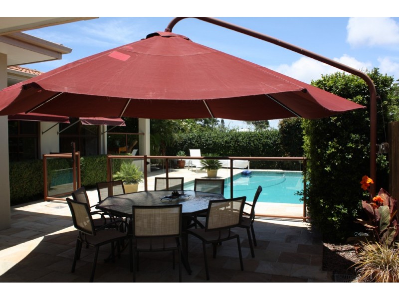 38 Kalimna Drive, Broadbeach Waters QLD 4218