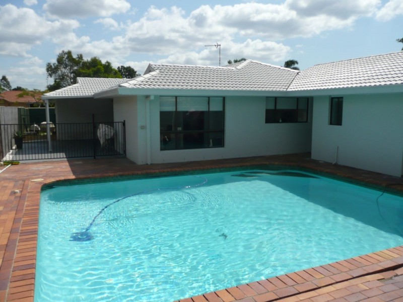 1 Normanby St, Mermaid Waters QLD 4218