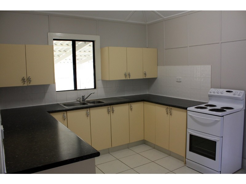 31 Key West, Broadbeach Waters QLD 4218