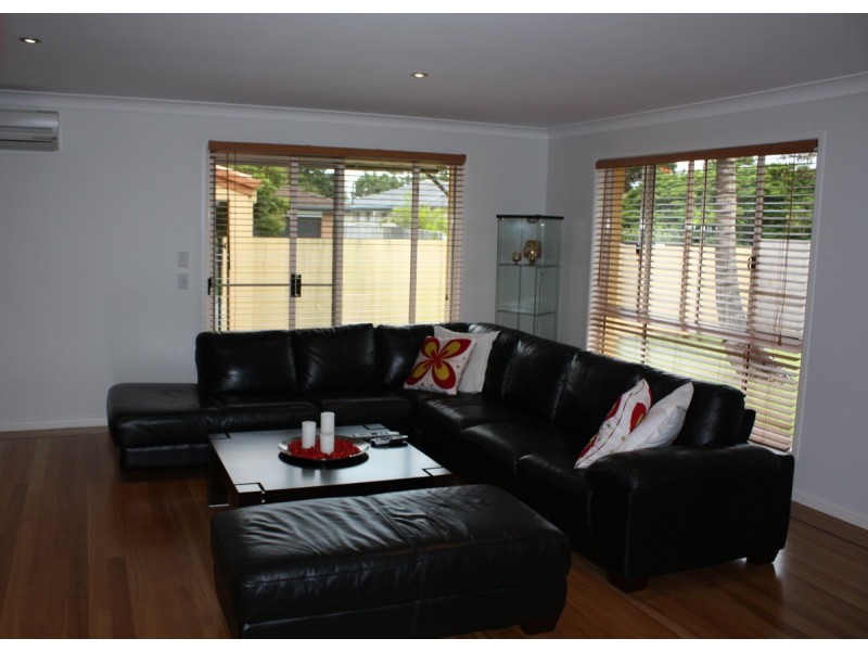 2 Monte Vista Ct, Broadbeach Waters QLD 4218