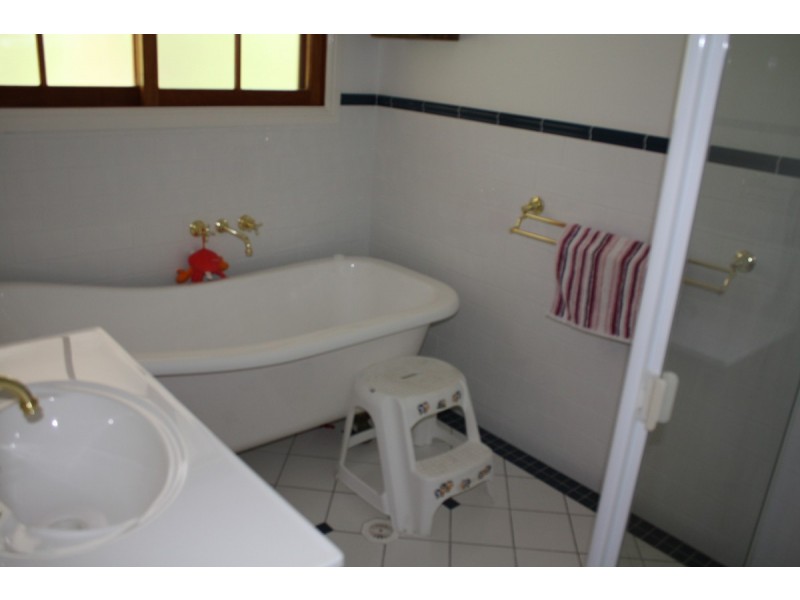 432 Clagiraba Rd, Clagiraba QLD 4211