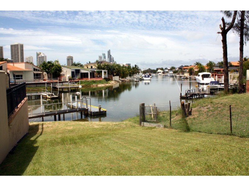 1 Norseman Court, Paradise Waters QLD 4217