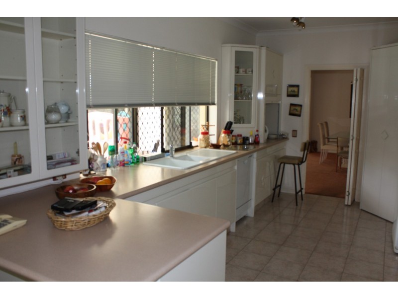 1 Norseman Court, Paradise Waters QLD 4217