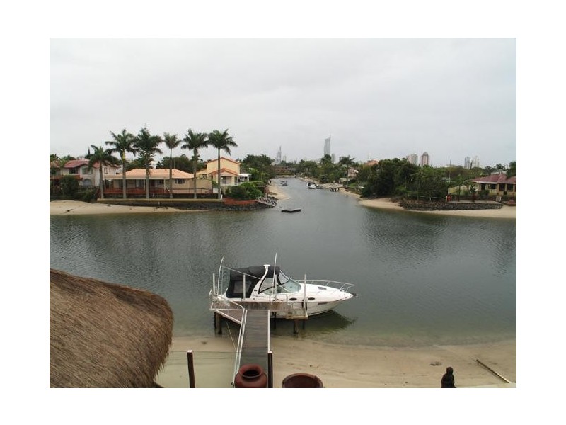Broadbeach Waters QLD 4218