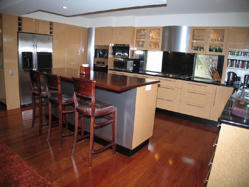 Broadbeach Waters QLD 4218