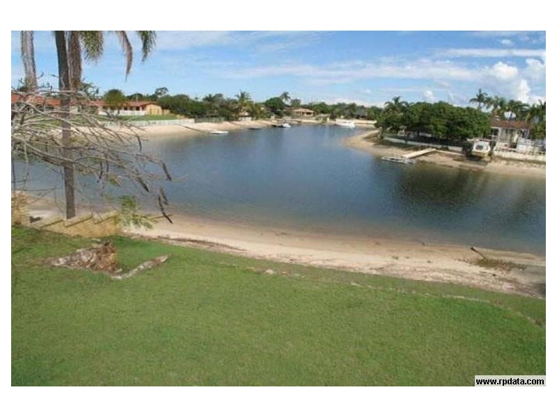 Broadbeach Waters QLD 4218