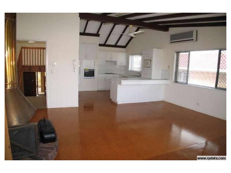 Broadbeach Waters QLD 4218