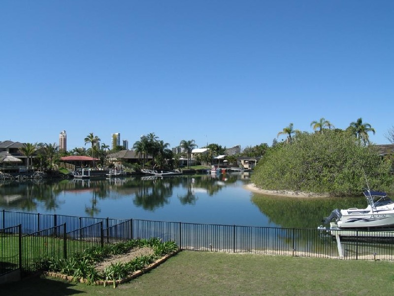 Broadbeach Waters QLD 4218