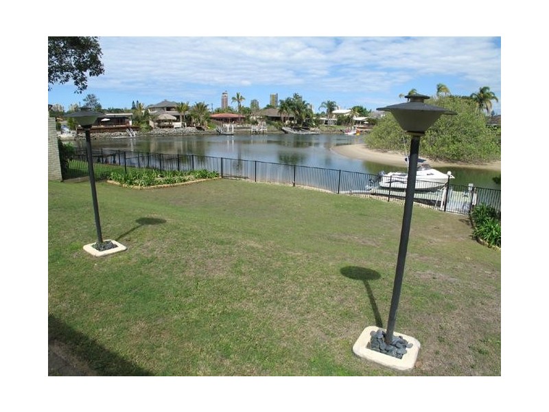 Broadbeach Waters QLD 4218