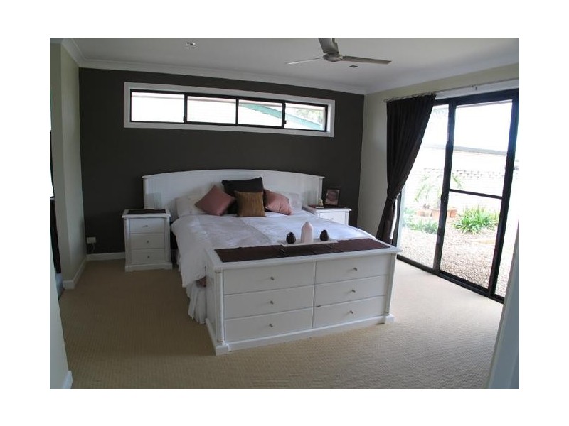 Broadbeach Waters QLD 4218