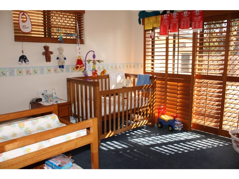 20 Saywell St, Sorrento QLD 4217