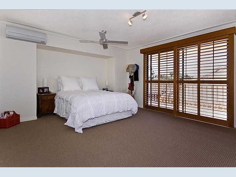 Mermaid Waters QLD 4218