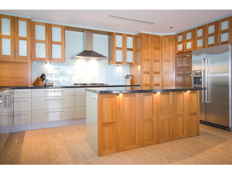 Broadbeach Waters QLD 4218