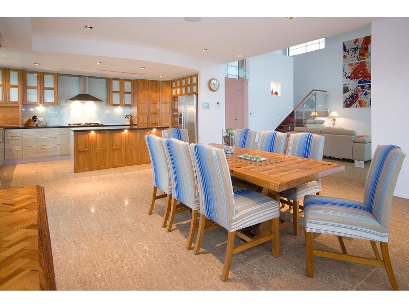 Broadbeach Waters QLD 4218