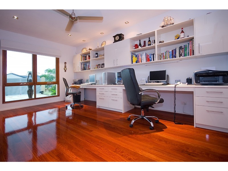 Broadbeach Waters QLD 4218