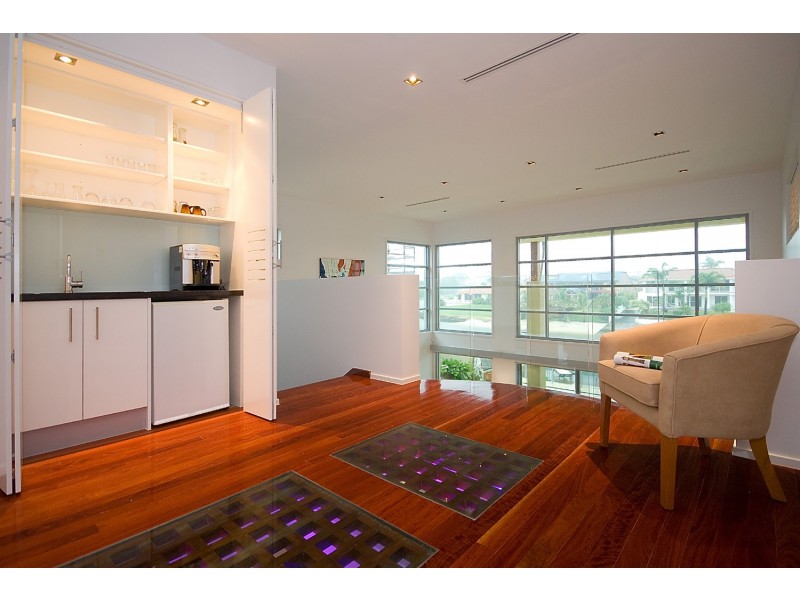 Broadbeach Waters QLD 4218