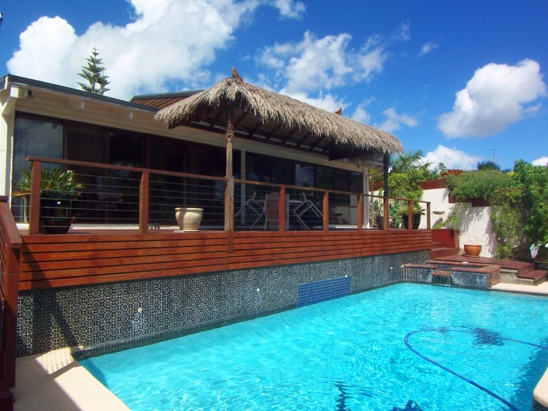 44 Cypress Drive, Broadbeach Waters QLD 4218