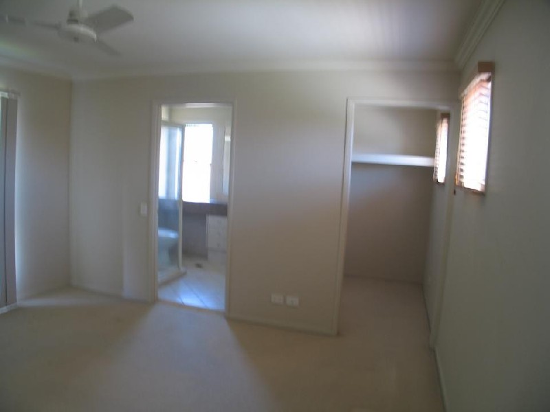 Broadbeach Waters QLD 4218