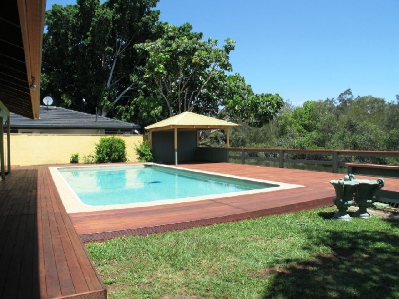 Broadbeach Waters QLD 4218