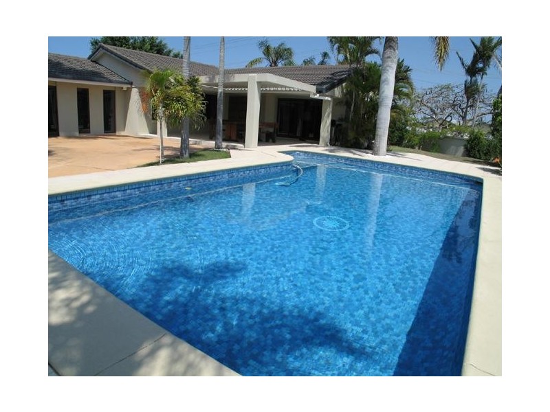 Broadbeach Waters QLD 4218