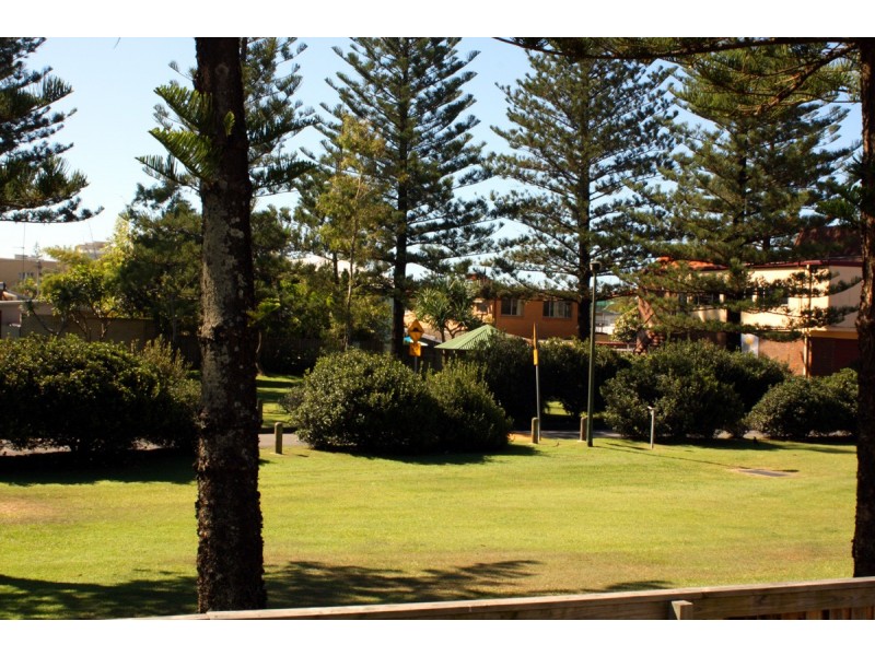 1/19 Montana Road, Mermaid Beach QLD 4218