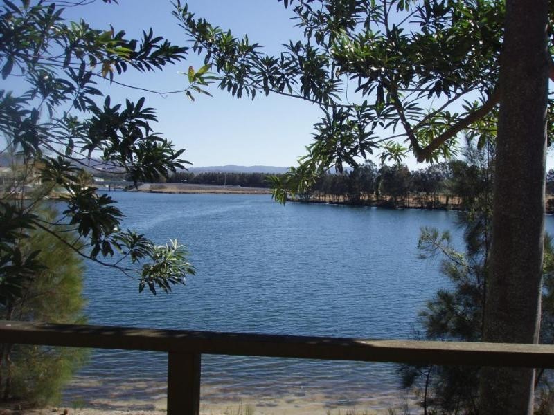 Clear Island Waters QLD 4226